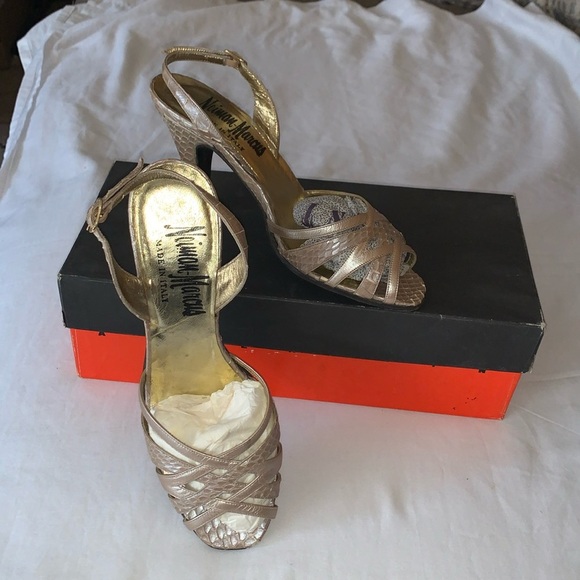 Beautiful Gently Loved Anne Klein Vintage Shoe… For Neiman Marcus - Picture 1 of 9